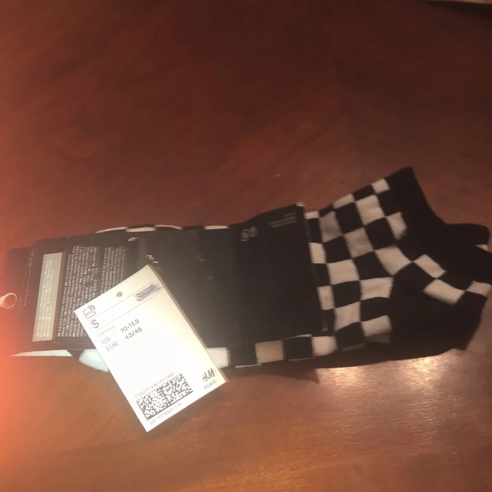 NWT H&M black and white socks size 10-11.5 cotton blend - Picture 4 of 6
